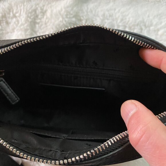 Michael Kors Utility Cross Body Leather Bag - Color Black & White - Picture 8 of 8